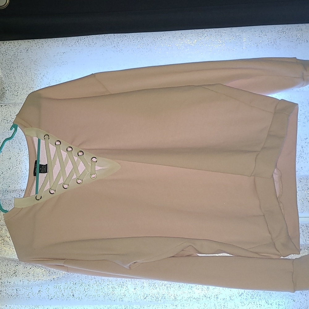 Womens Sweatshirt from RUE 21 Size XL